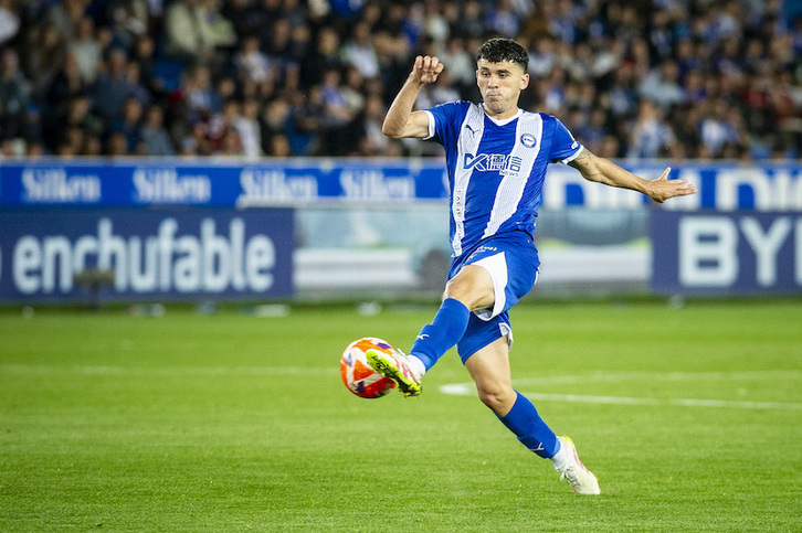 Carles Aleñá volverá a vestir de albiazul.