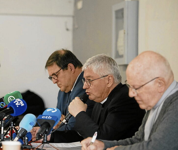 Oraingo hauekin, salaketa kopurua 217koa da.