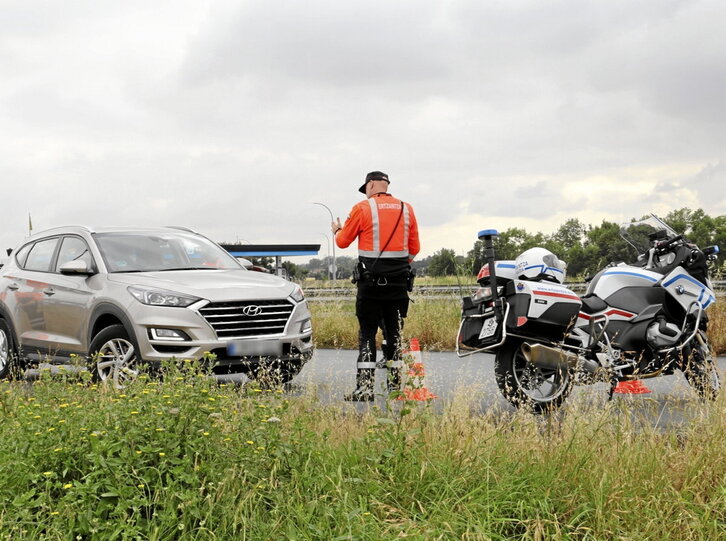 Control de tráfico de la Ertzaintza en una carretera.