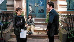 Celine Song da otro giro en «Materialistas», con Dakota Johnson como una casamentera descreída que se debate entre un magnate y su novio de juventud.