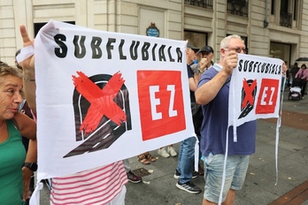 La plataforma Subflubiala Ez! en una concentración la semana pasada.