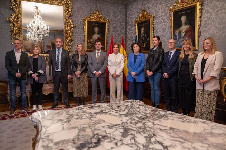 Firma del acuerdo entre el Gobierno de Nafarroa y CEPES para dar continuidad a los planes de economía social.