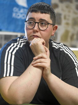 Mijo Lizarzaburu, ‘Eraldaketarako teoriak zorrozten, pentsamenduaren bidez praktikak berritzen’ jardunaldian. Gaur egun Materialismo Berrien inguruko doktore tesi egiten ari da.