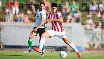 El Athletic se ha visto superado por el Racing.