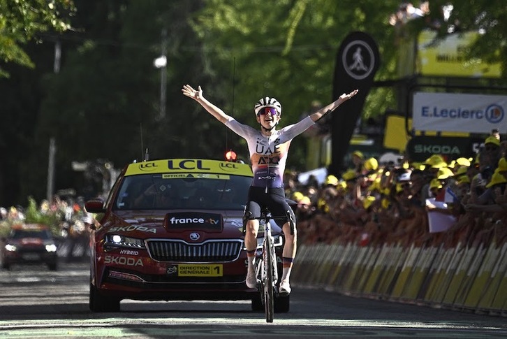 Maeva Squiban, erakustaldia eman eta gero garaile Chamberyko helmugan.