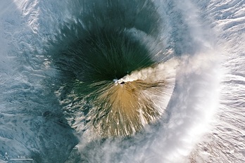 Imagen de un volcán activo en la península rusa de Kamchatka.