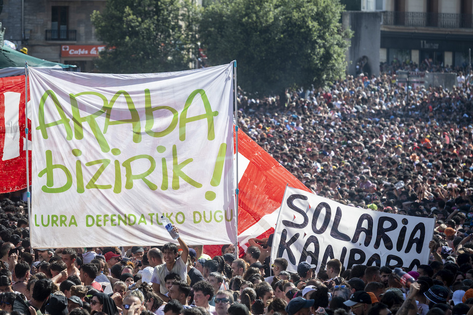 Arabako lurren defentsan. Arabako lurren defentsan.