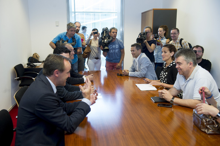 Esparza y Cerdán frente a frente, en una reunión UPN-PSN en 2015.