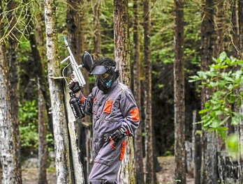 Araban paintball-ean jolasteko aukera eskaintzen du Iturgutxik, Gasteiztik ordu erdira.