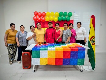 Celebración de la comunidad boliviana de los 200 años de independencia de su país. 