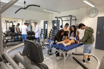 Ikasleak, NUPeko Tuterako Campusean.