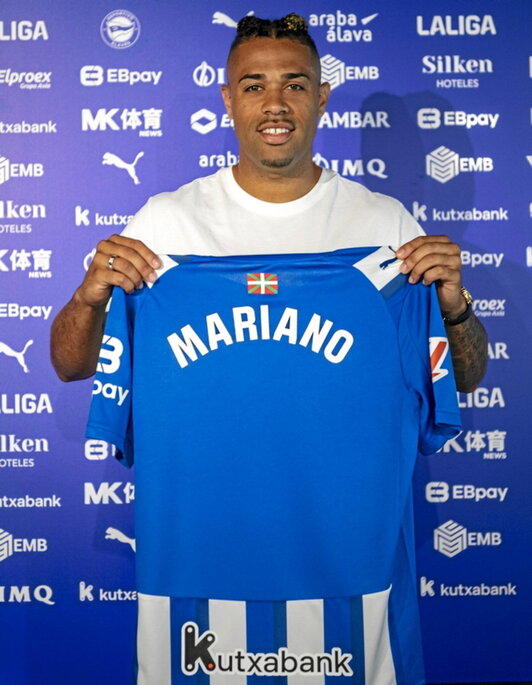 Mariano Diaz, aurkezpenean.