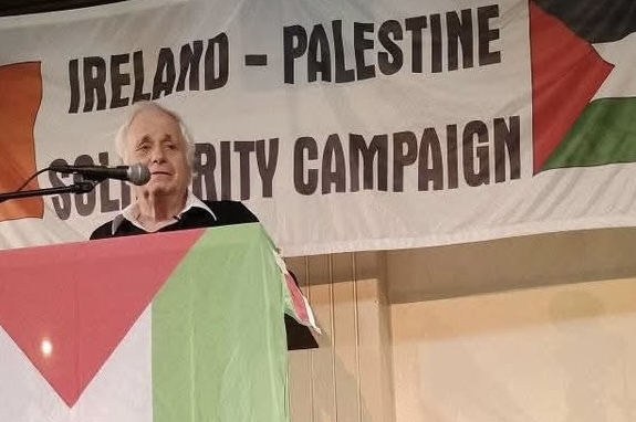 Ilan Pappé, en una charla en Irlanda. (Iñaki IRIGOIEN)