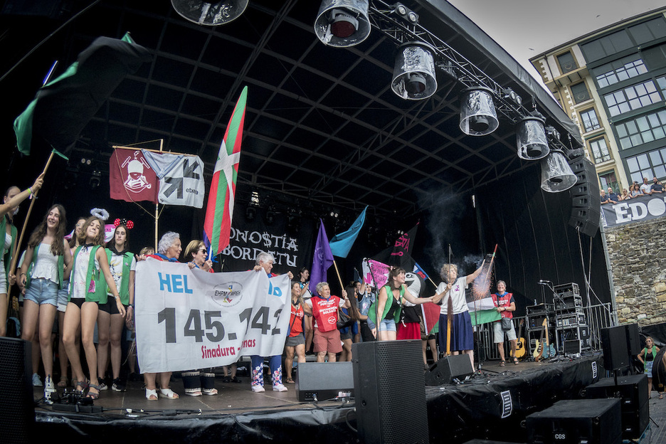 Pentsioak igotzearen aldeko Herri Ekimen Legegilerako bildutako sinadura kopurua erakutsi dute.