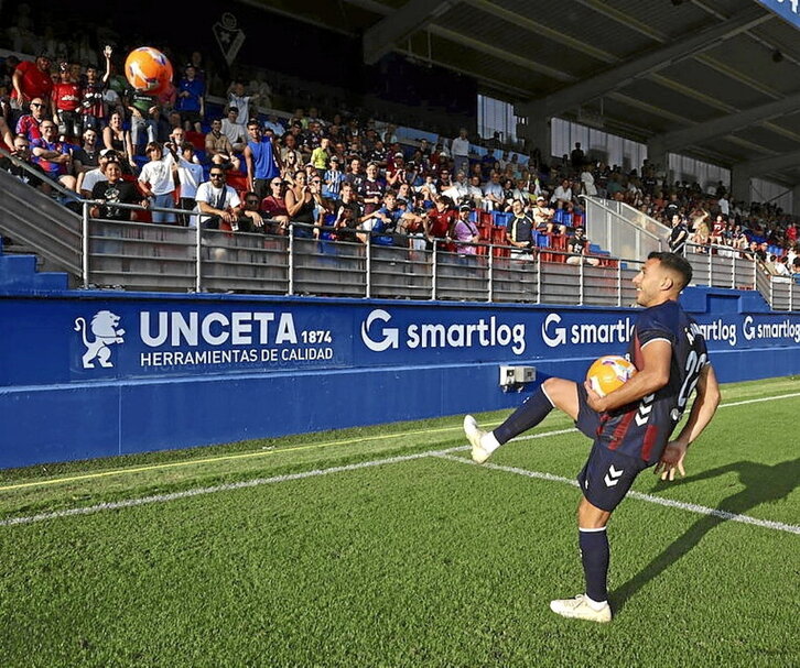Presentación Álvaro Rodríguez como jugador armero.