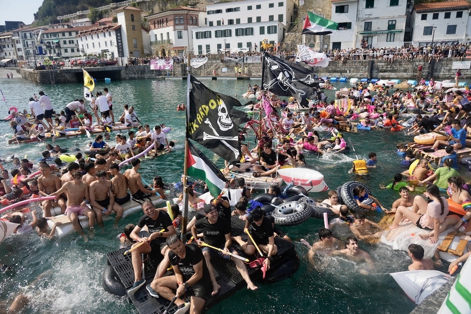 Palestinaren aldeko aldarria Kontxara bidean.