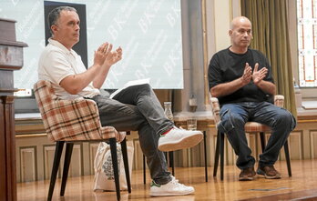 «Gazatik irteten»: Kayed Hammad interpretearen eta Mikel Ayestaran kazetariaren arteko solasaldia.