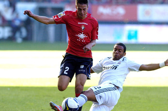 Un jovencísimo Azpilicueta cuando jugaba en Osasuna en 2009 podría volver a defender los mismos colores.