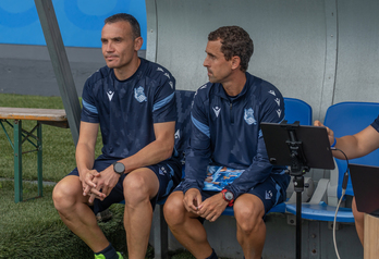 Sergio Francisco y su mano derecha, Iosu Rivas, en uno de los amistosos de esta pretemporada. 