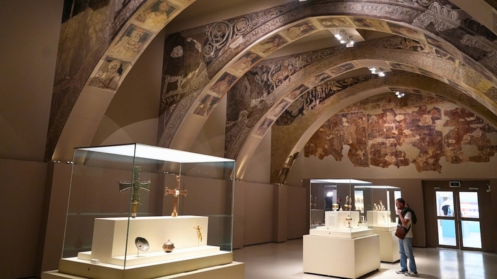 Imagen cedida por el Museu Nacional d’Art de Catalunya (MNAC) de la sala murales de Sixena.