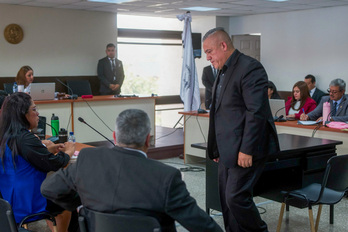 El ex secretario de Bienestar Social, Carlos Rodas, durante el juicio.