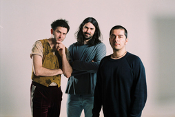 Lukiek taldeak disko berria aurkeztuko du emanaldi hauetan.