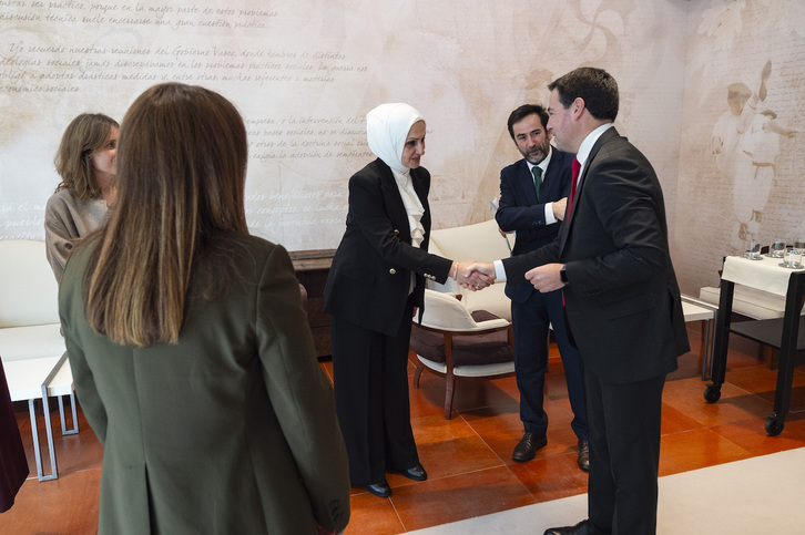 La declaración apoya la UNRWA, a quien galardonó este año con el Premio Ellacuria.