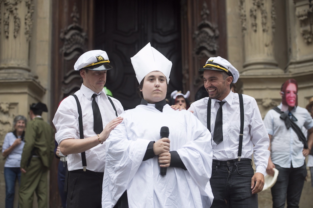 Munilla apezpikoa ere joan izan da Irrikitaldira.