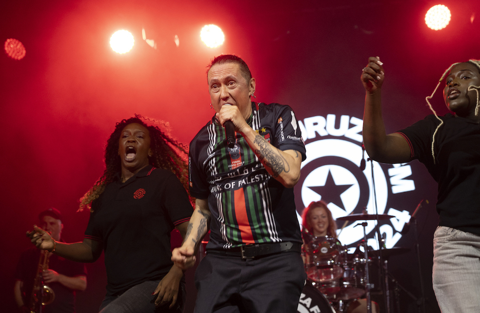 Muguruz, con una camiseta de la selección palestina.