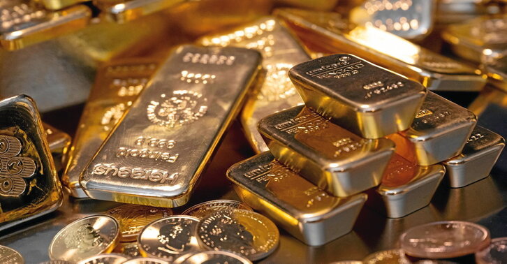 Lingotes y monedas de oro y bóveda bancaria de la sede central del banco Crédit Lyonnais