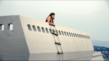 Llúcia Garcia es Marina en «Romería», filme de Carla Simón que pasó por el Festival de Cannes y se estrena en las salas de cine el 5 de septiembre.