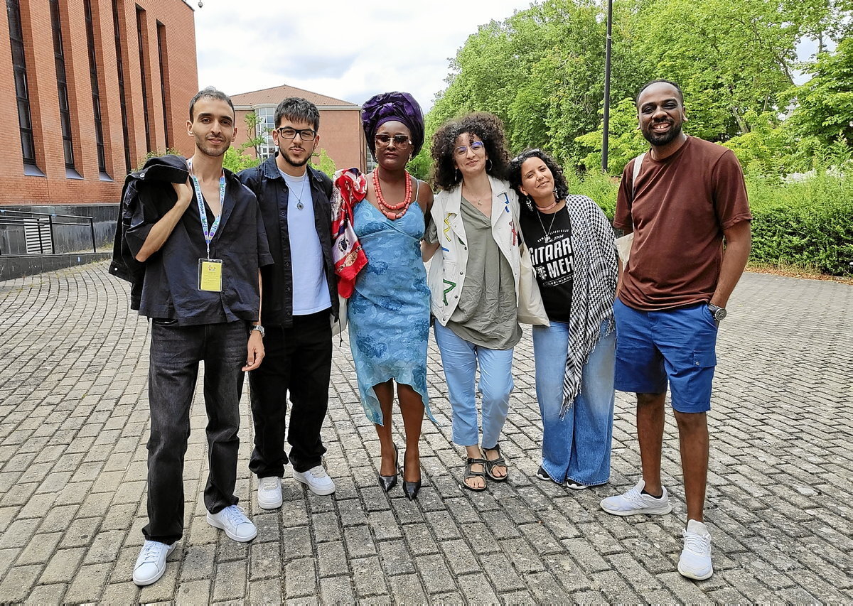 Activistas lingüísticos del norte de África. (Asier VERA)