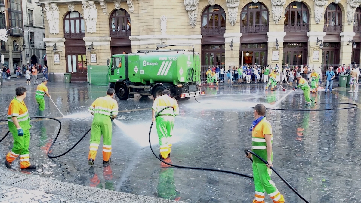 Dispositivo de limpieza de Bilbaogarbi. (BILBOKO UDALA)