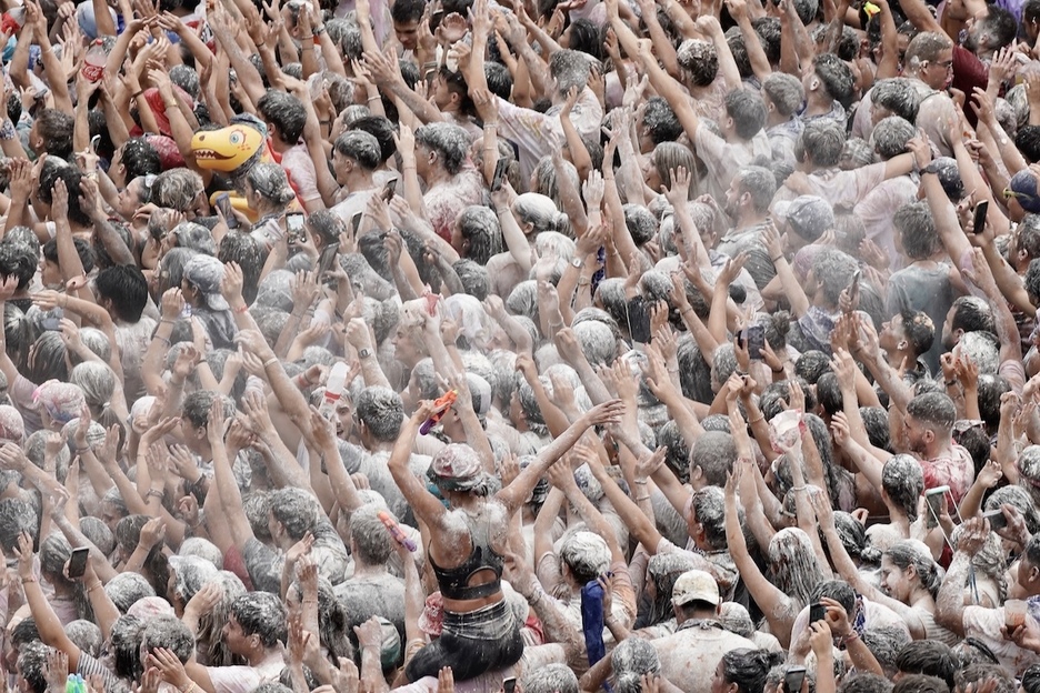 Momento del txupinazo del sábado. Momento del txupinazo del sábado.
