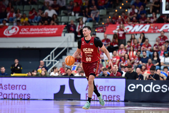 Rodions Kurucs, con la camiseta de UCAM Murcia.