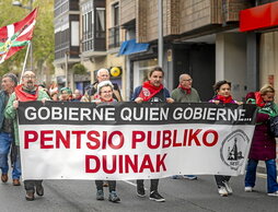 Imagen de una movilización  de pensionistas realizada en Gasteiz.
