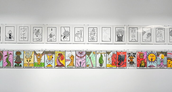 «Laberinto», del artista donostiarra Juan Carlos Eguillor, recoge en la Sala Rekalde algunas de las principales piezas de este ilustrador cuyas viñetas se publicaron en varios periódicos entre los que estaba «Egin».