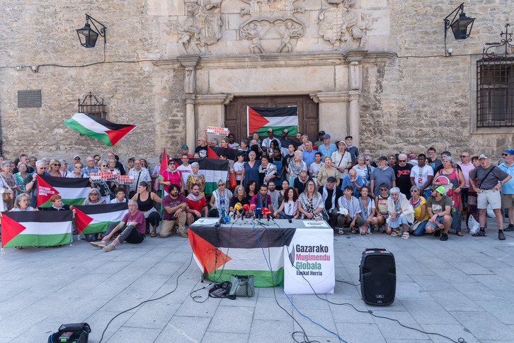 Abuztuaren 31n hainbat itsasontzi abiatuko dira Bartzelonatik Gazara. Euskal Herriko ordezkaritzako kideek eta 44 herrialde baino gehiagotako -Global Samud Flotilla- ko kideek parte hartuko duten nazioarteko ekimena da