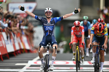 Colándose en la última curva, David Gaudu se ha presentado vencedor en Ceres.