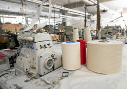 Instalaciones de una fábrica de moda rápida propiedad de una empresa china en la ciudad italiana de Prato.