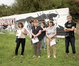 Comparecencia en los terrenos de Marienia.