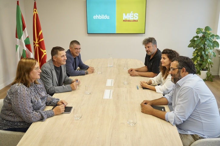 Bilbon egindako bileraren argazki.