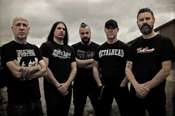 ‘Confrontacion’ disko berria aurkeztuko du bandak zuzenean.