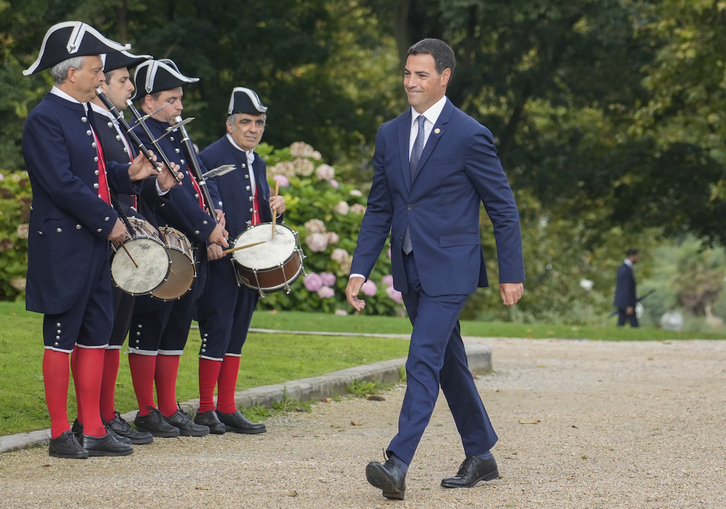 Imanol Pradales llega a este Consejo de Gobierno especial en Donostia.