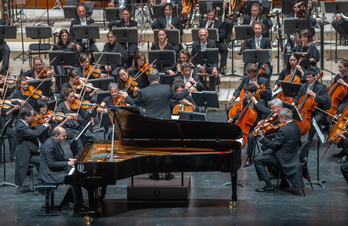 Orquesta de la Ópera Nacional de París, dirigido por Thomas Adès.