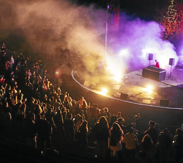 Miramongo anfiteatroak hartuko ditu gaualdiak.