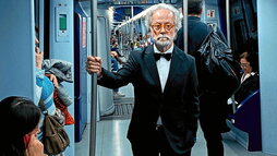 Fotograma de «Las delicias del jardín», comedia dramática dirigida, protagonizada y coescrita por Fernando Colomo.