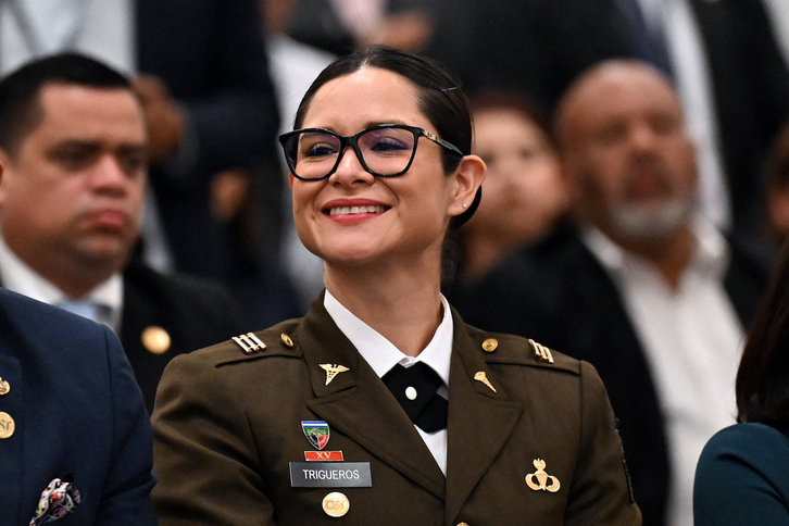 La nueva ministra de Educacón de El Salvador, la capitán del Ejército y médico Karla Edith Trigueros.