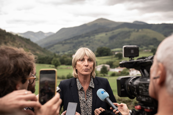 Letard ministroa Bunuzen, ostiral honetan.