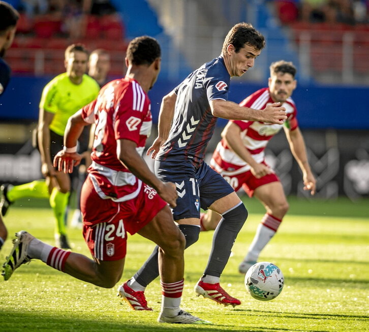 Magunazelaia da kamiseta gorri-urdinarekin debutatu duen azken eibartarra.
